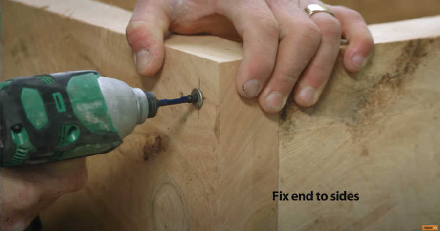How to build a planter box - fix ends to sides